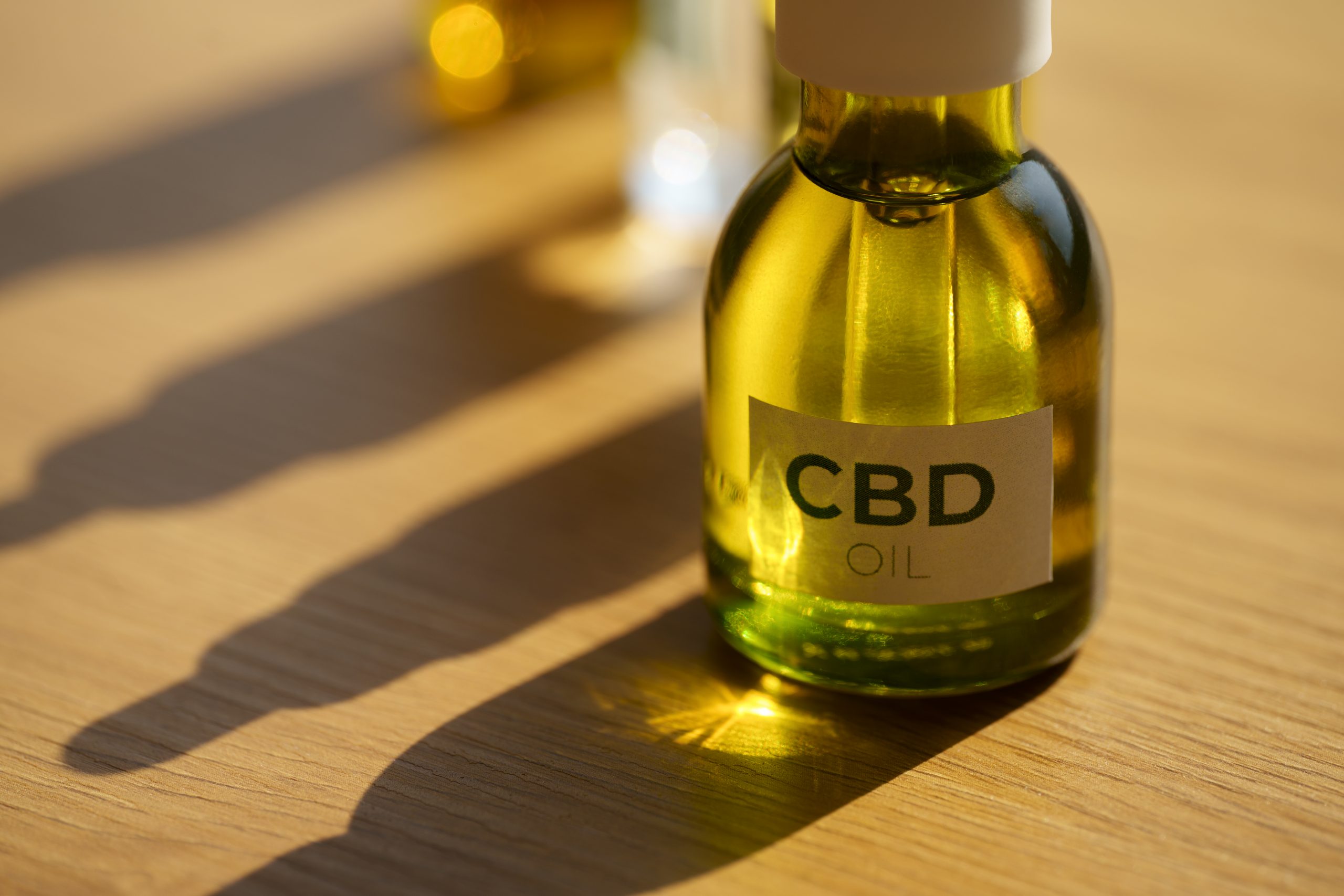 close-up-cbd-oil-bottle